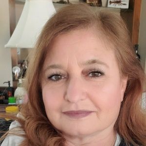 Meet your Posher, Vivian